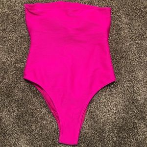 NWT Billabong One-piece Swim